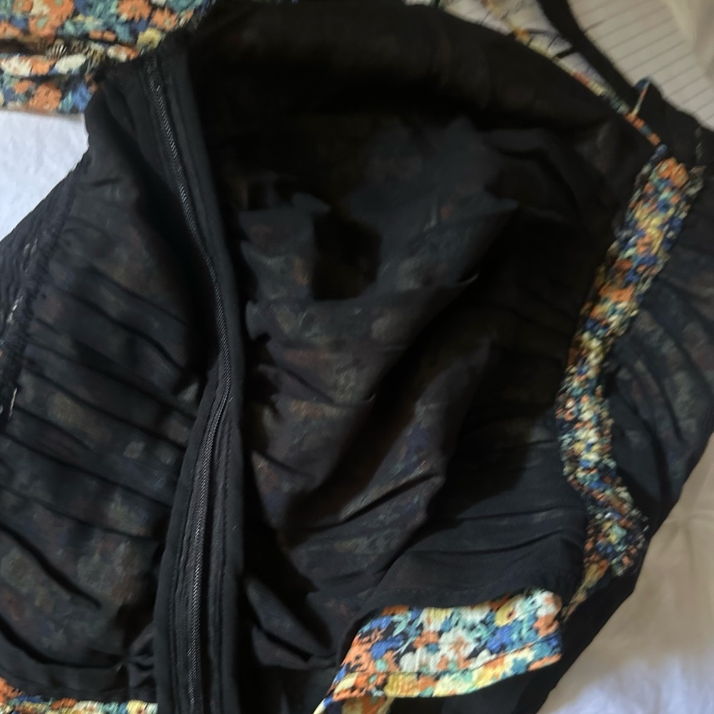 ASTR Floral Long Sleeve blouse - Picture 6 of 8
